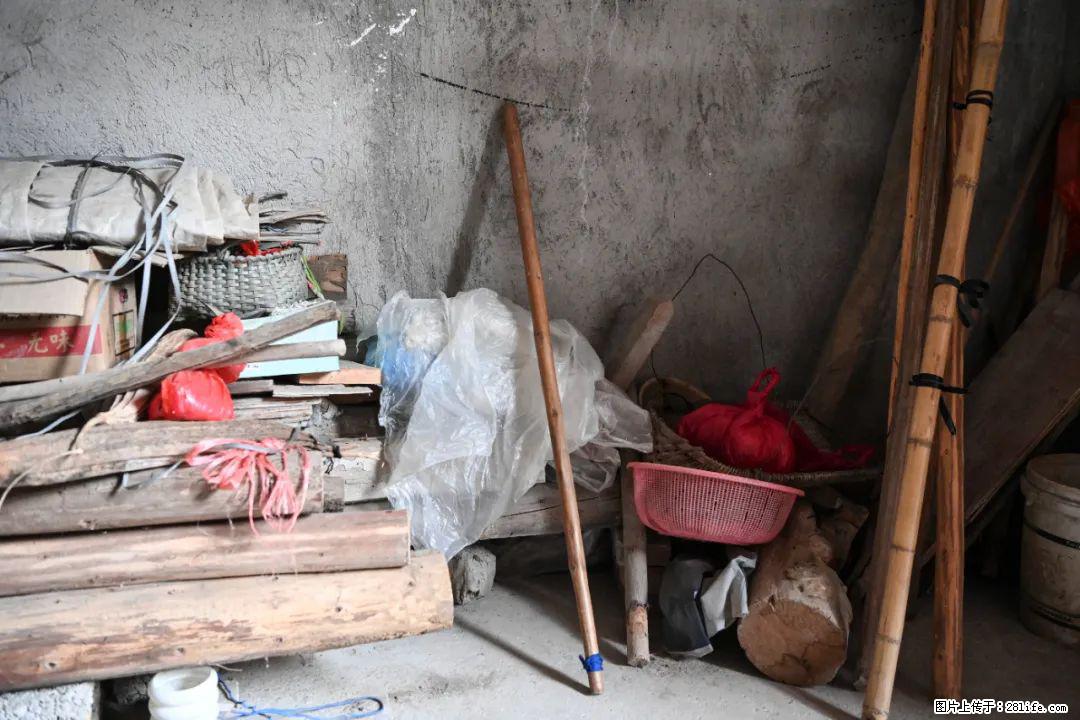 全网追的“扁担女孩”,找了一份暑假工,时薪12元 - 五家渠生活资讯 - 五家渠28生活网 wjq.28life.com